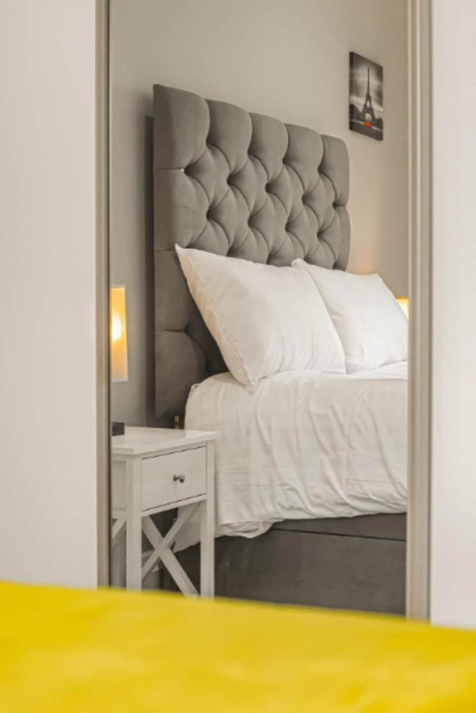 Amazing Marina-Overlooking 1Bed Londra Exterior foto