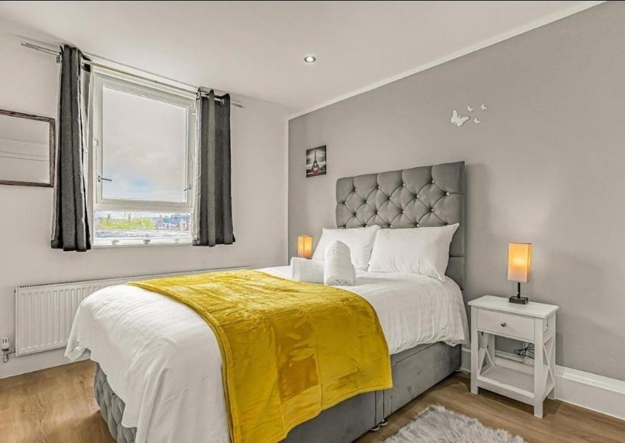 Amazing Marina-Overlooking 1Bed Londra Exterior foto